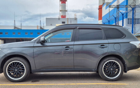 Mitsubishi Outlander III рестайлинг 3, 2012 год, 1 800 000 рублей, 5 фотография