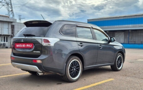 Mitsubishi Outlander III рестайлинг 3, 2012 год, 1 800 000 рублей, 8 фотография