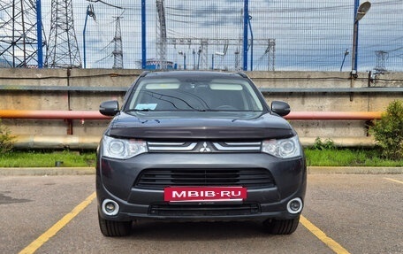 Mitsubishi Outlander III рестайлинг 3, 2012 год, 1 800 000 рублей, 3 фотография