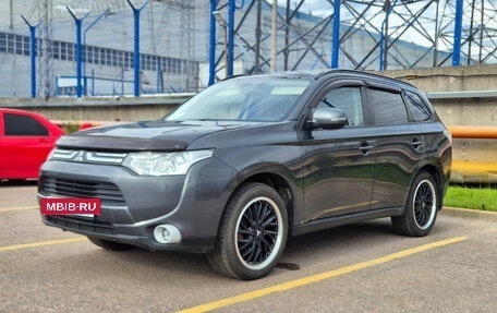 Mitsubishi Outlander III рестайлинг 3, 2012 год, 1 800 000 рублей, 4 фотография