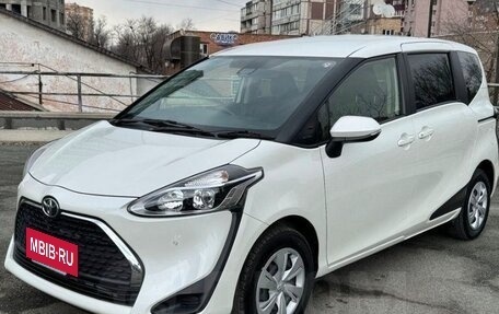 Toyota Sienta II, 2019 год, 1 520 000 рублей, 2 фотография