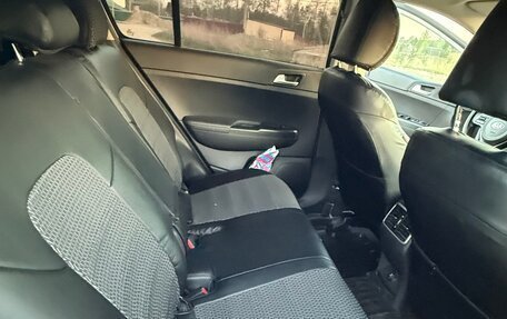 KIA Sportage IV рестайлинг, 2018 год, 2 550 000 рублей, 13 фотография