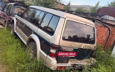 Mitsubishi Pajero III рестайлинг, 1993 год, 100 000 рублей, 2 фотография