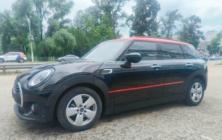 MINI Clubman, 2019 год, 2 450 000 рублей, 2 фотография