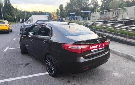 KIA Rio III рестайлинг, 2014 год, 1 050 000 рублей, 4 фотография