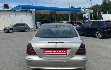 Mercedes-Benz E-Класс, 2002 год, 580 000 рублей, 4 фотография