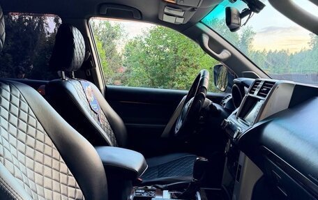 Toyota Land Cruiser Prado 150 рестайлинг 2, 2011 год, 2 500 000 рублей, 11 фотография
