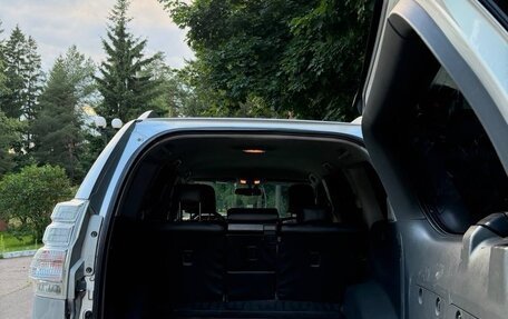 Toyota Land Cruiser Prado 150 рестайлинг 2, 2011 год, 2 500 000 рублей, 16 фотография
