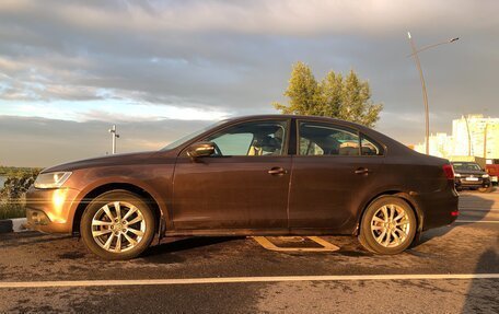 Volkswagen Jetta VI, 2014 год, 900 000 рублей, 3 фотография