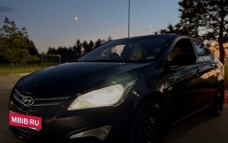 Hyundai Solaris II рестайлинг, 2016 год, 830 000 рублей, 3 фотография