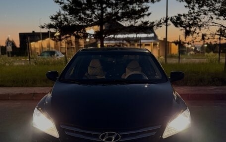 Hyundai Solaris II рестайлинг, 2016 год, 830 000 рублей, 2 фотография