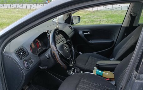 Volkswagen Polo VI (EU Market), 2017 год, 650 000 рублей, 6 фотография