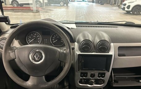 Renault Sandero I, 2010 год, 400 000 рублей, 3 фотография