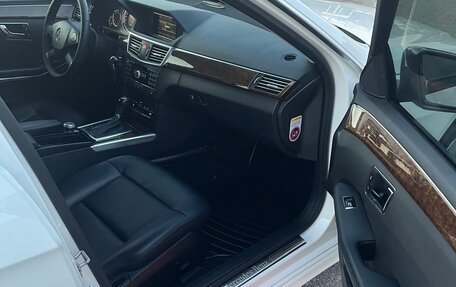 Mercedes-Benz E-Класс, 2009 год, 1 150 000 рублей, 14 фотография