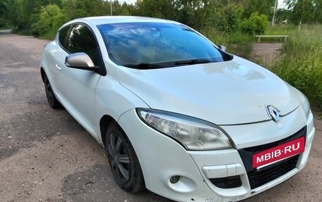 Renault Megane III, 2012 год, 430 000 рублей, 2 фотография