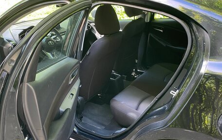 Toyota Yaris, 2017 год, 1 350 000 рублей, 11 фотография