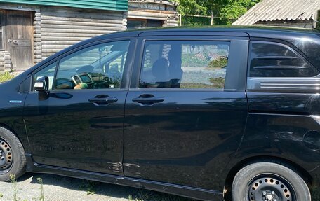 Honda Freed I, 2013 год, 760 000 рублей, 3 фотография