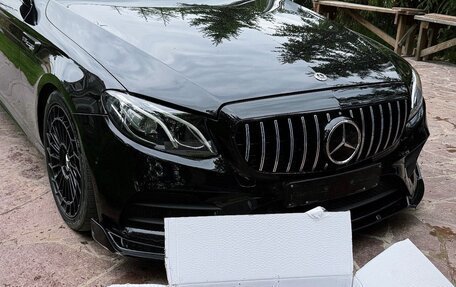 Mercedes-Benz E-Класс, 2017 год, 2 900 000 рублей, 5 фотография