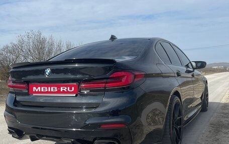 BMW 5 серия, 2017 год, 3 200 000 рублей, 15 фотография