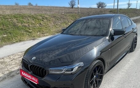 BMW 5 серия, 2017 год, 3 200 000 рублей, 11 фотография