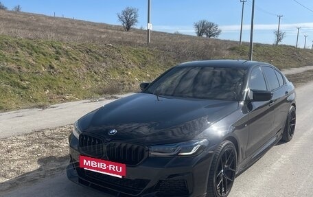 BMW 5 серия, 2017 год, 3 200 000 рублей, 21 фотография