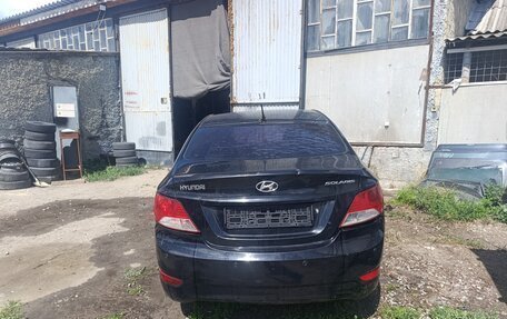 Hyundai Solaris II рестайлинг, 2011 год, 150 000 рублей, 3 фотография