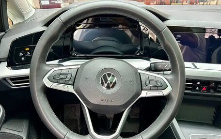 Volkswagen Golf VIII, 2023 год, 1 670 000 рублей, 8 фотография