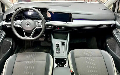 Volkswagen Golf VIII, 2023 год, 1 670 000 рублей, 10 фотография
