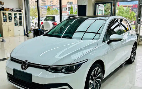 Volkswagen Golf VIII, 2023 год, 1 670 000 рублей, 3 фотография