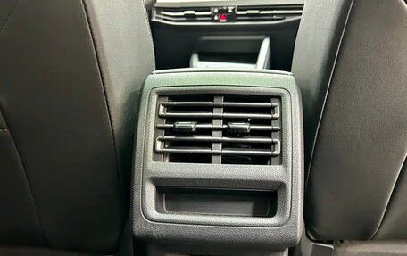 Volkswagen Golf VIII, 2023 год, 1 670 000 рублей, 25 фотография