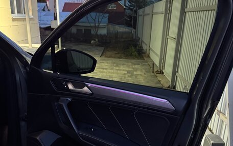 Volkswagen Tiguan II, 2022 год, 900 000 рублей, 9 фотография