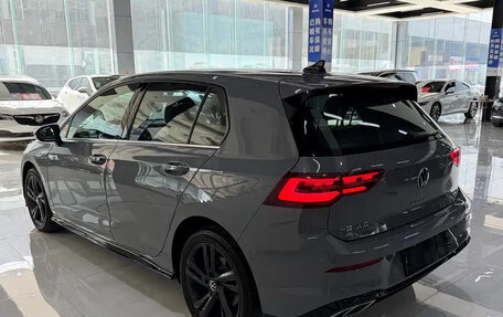 Volkswagen Golf VIII, 2023 год, 1 650 000 рублей, 4 фотография