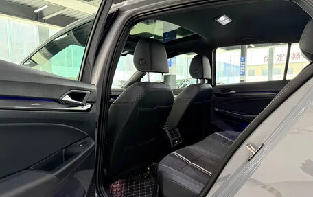 Volkswagen Golf VIII, 2023 год, 1 650 000 рублей, 11 фотография
