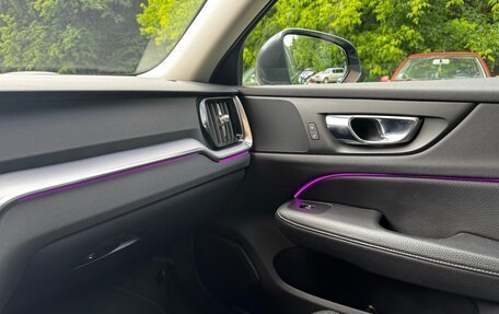 Volvo V60 Cross Country II, 2020 год, 4 920 000 рублей, 6 фотография