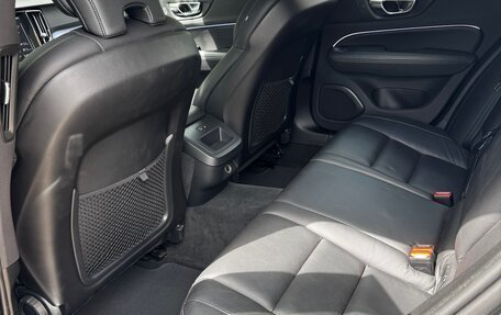 Volvo V60 Cross Country II, 2020 год, 4 920 000 рублей, 19 фотография
