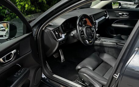 Volvo V60 Cross Country II, 2020 год, 4 920 000 рублей, 20 фотография