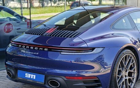 Porsche 911, 2021 год, 16 000 000 рублей, 10 фотография