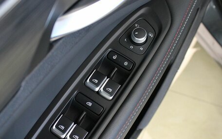 Geely Tugella FY11, 2023 год, 2 620 000 рублей, 30 фотография