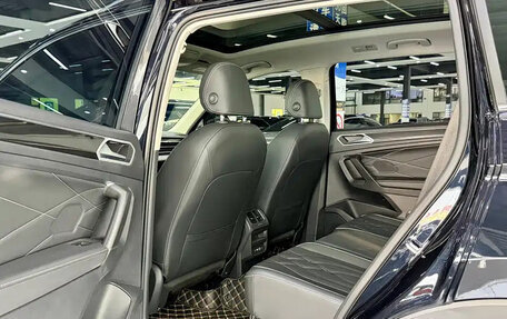 Volkswagen Tiguan II, 2023 год, 2 000 000 рублей, 11 фотография