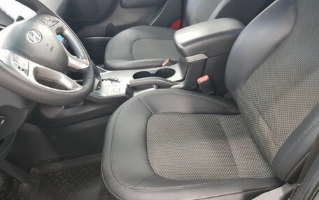 Hyundai ix35 I рестайлинг, 2011 год, 1 349 000 рублей, 10 фотография