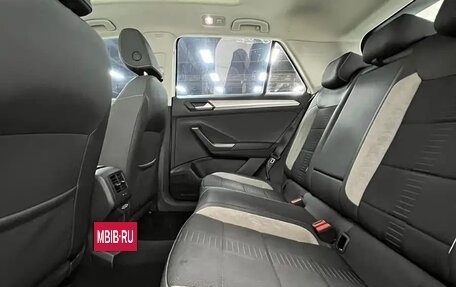 Volkswagen T-Roc I, 2023 год, 1 400 000 рублей, 16 фотография