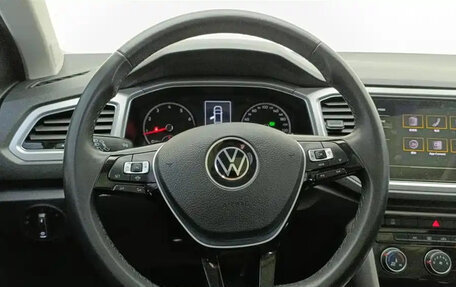 Volkswagen T-Roc I, 2023 год, 1 400 000 рублей, 5 фотография