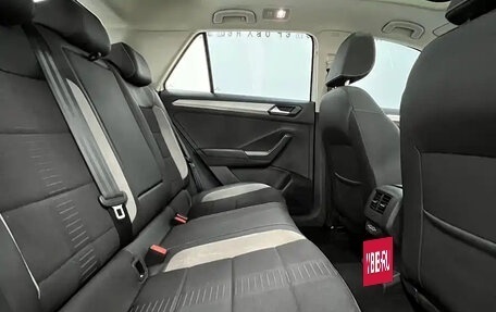 Volkswagen T-Roc I, 2023 год, 1 400 000 рублей, 17 фотография
