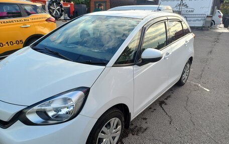 Honda Fit, 2022 год, 1 500 000 рублей, 3 фотография