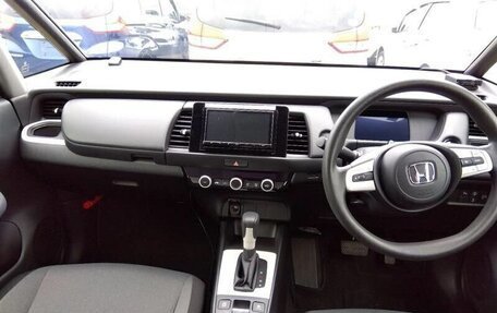 Honda Fit, 2022 год, 1 500 000 рублей, 9 фотография