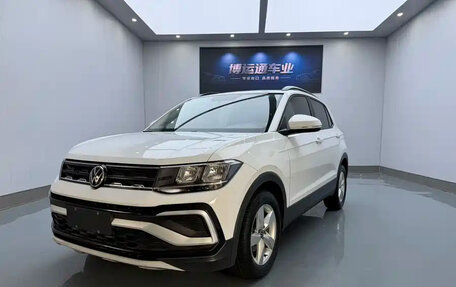 Volkswagen T-Cross I, 2023 год, 1 300 000 рублей, 3 фотография