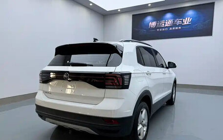 Volkswagen T-Cross I, 2023 год, 1 300 000 рублей, 5 фотография