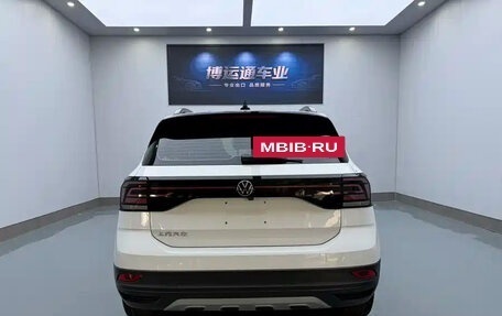 Volkswagen T-Cross I, 2023 год, 1 300 000 рублей, 6 фотография
