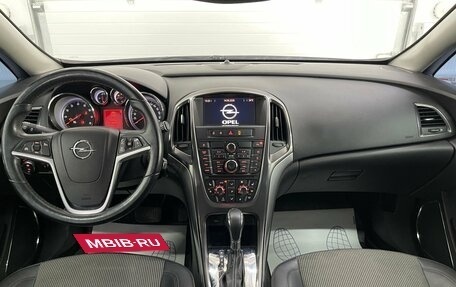 Opel Astra J, 2010 год, 799 000 рублей, 10 фотография