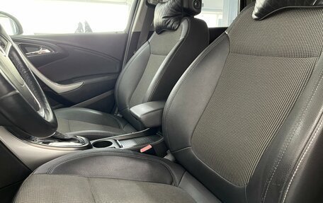 Opel Astra J, 2010 год, 799 000 рублей, 18 фотография